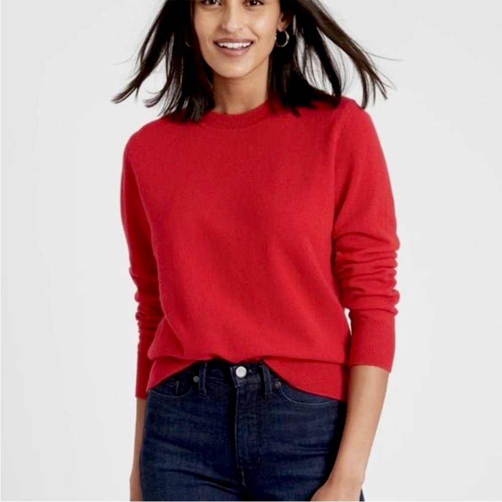 NWOT Banana Republic Sweater